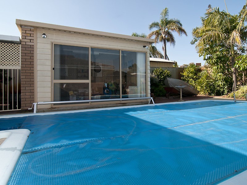 15 Endeavour Ave, Bull Creek WA 6149
