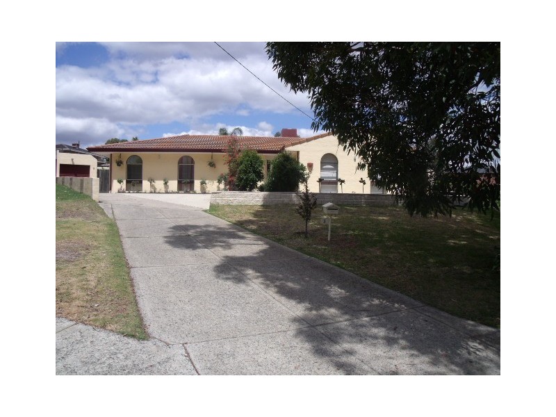 5 Lewis Close, Bull Creek WA 6149