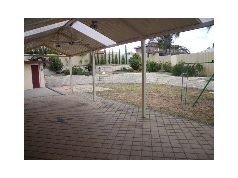 5 Lewis Close, Bull Creek WA 6149