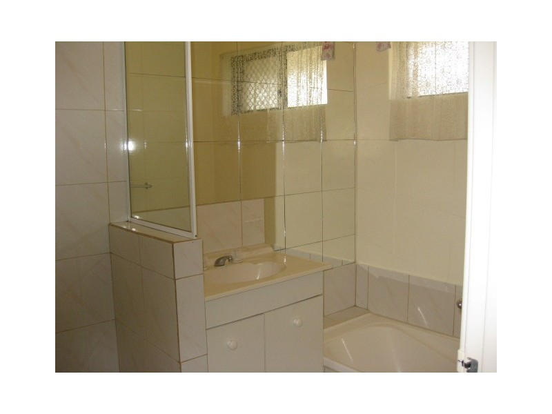 8 South Lake Drive, South Lake WA 6164