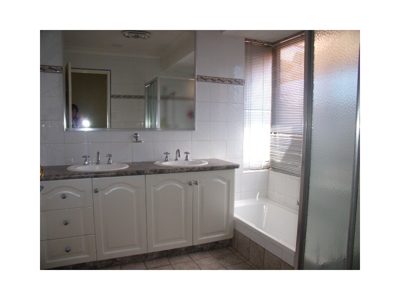 1 Balista Avenue, Riverton WA 6148