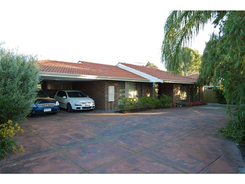 13 Wethered Street, Leeming WA 6149