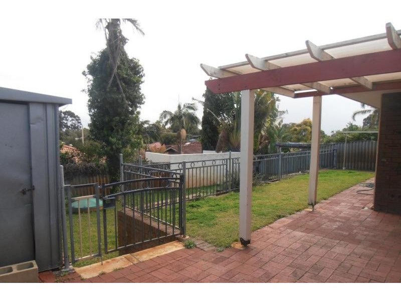 14 More Crescent, Bull Creek WA 6149