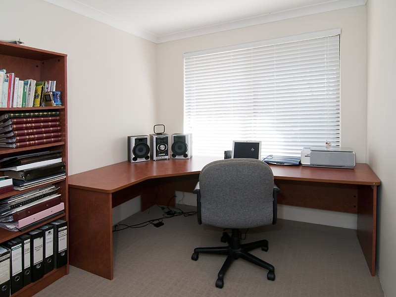 7 Kershaw Gardens, Leeming WA 6149