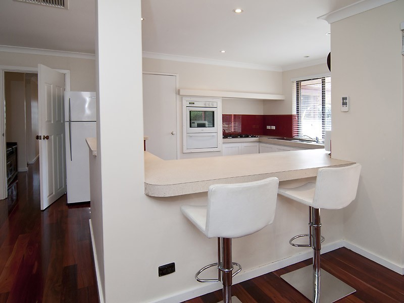 7 Kershaw Gardens, Leeming WA 6149