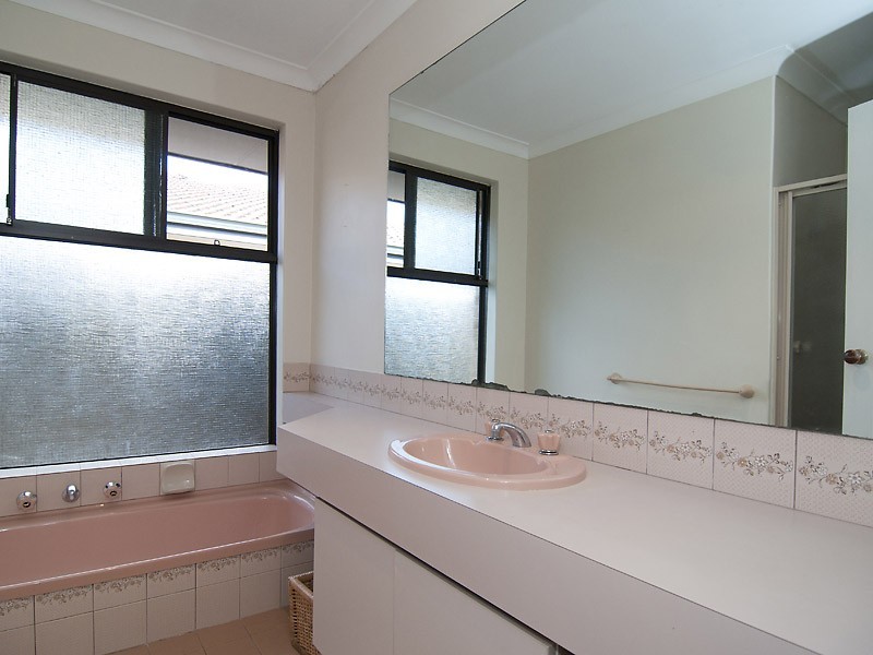 7 Kershaw Gardens, Leeming WA 6149