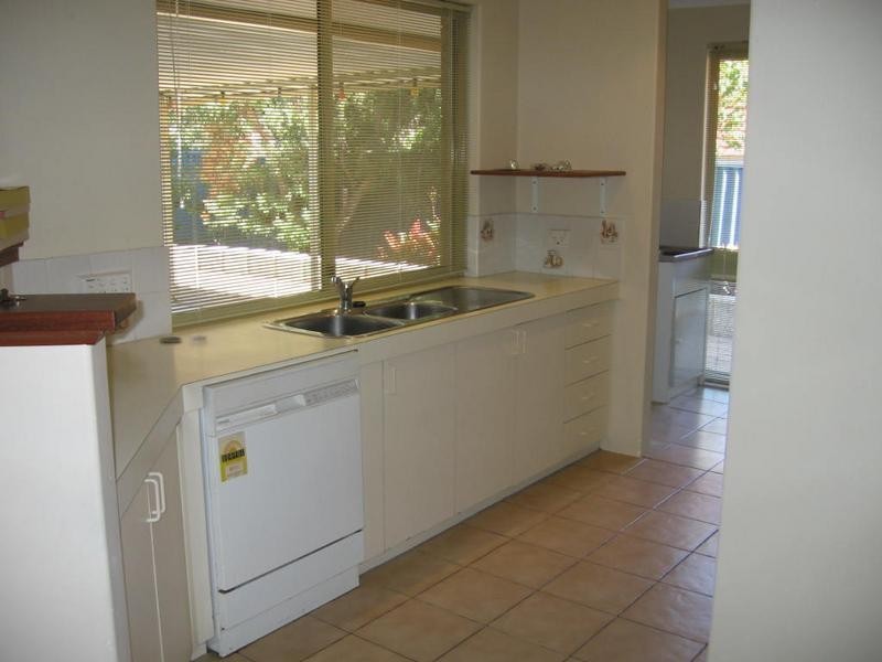 26 Forest Walk, Kardinya WA 6163