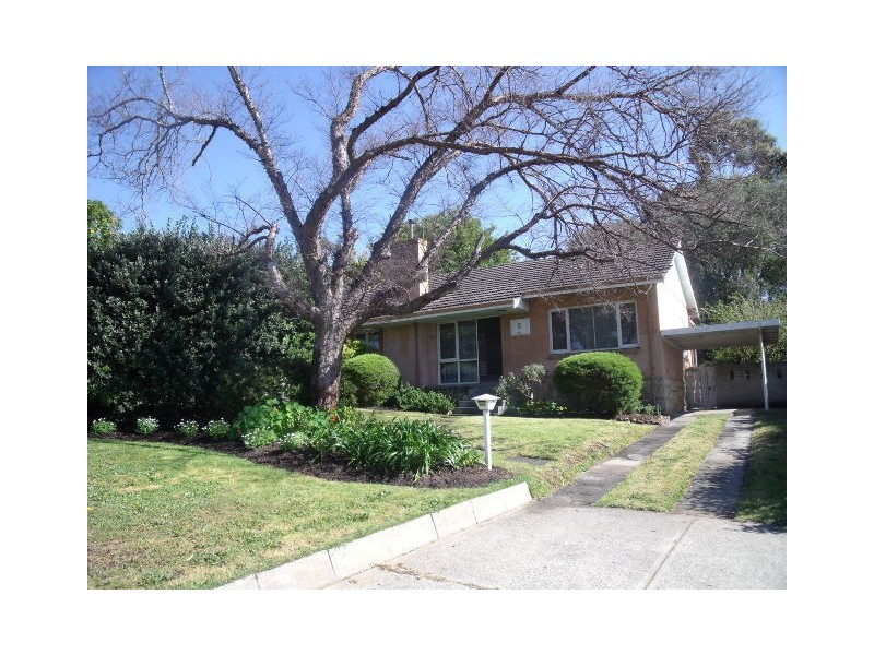 5 Bowling Place, Melville WA 6156