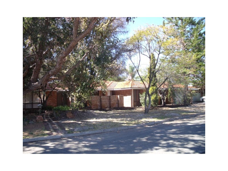 1 Hewison Street, Leeming WA 6149