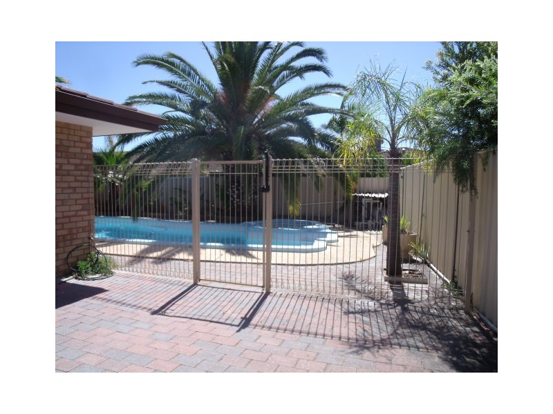 22 Morphett Crescent, Bateman WA 6150