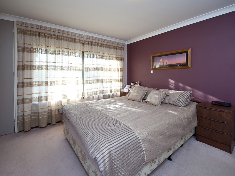 18 Findlay Road, Leeming WA 6149