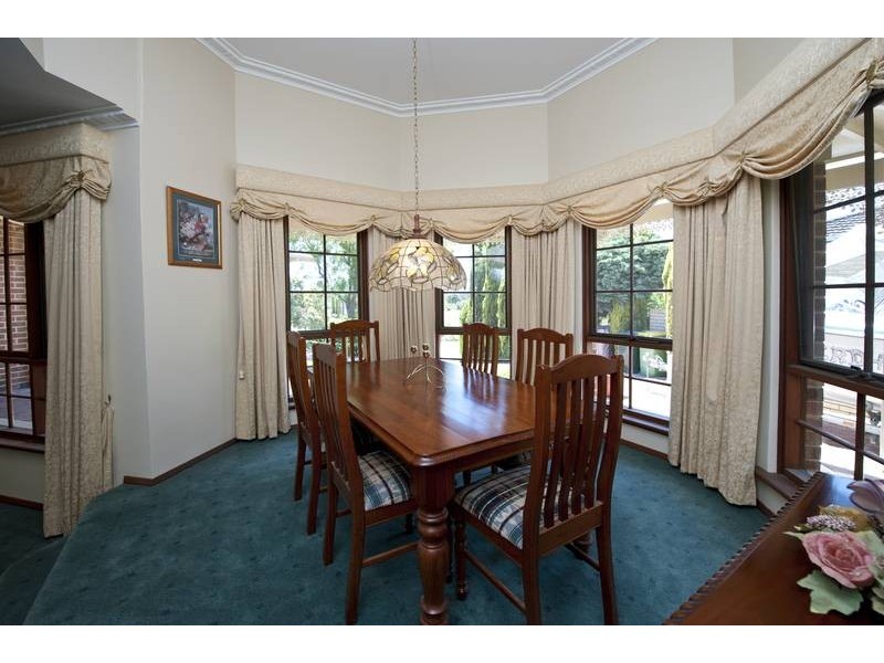 6 Wade Court, Leeming WA 6149