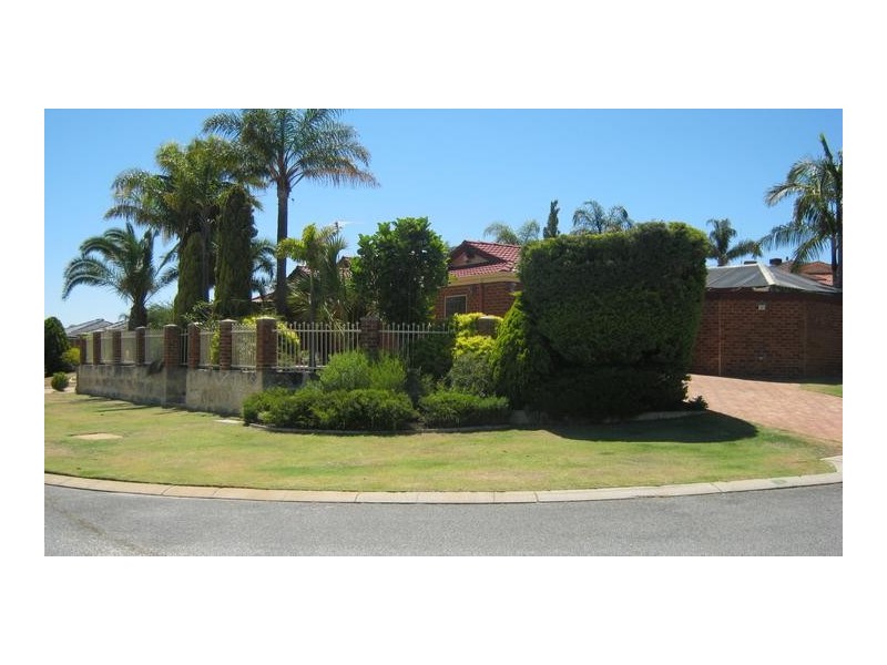 2 Ridley Court, Leeming WA 6149