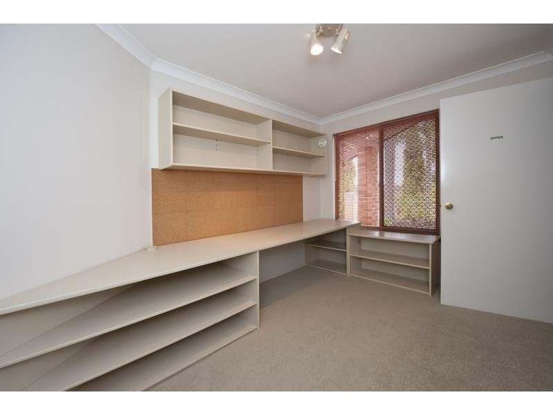 2 Ridley Court, Leeming WA 6149