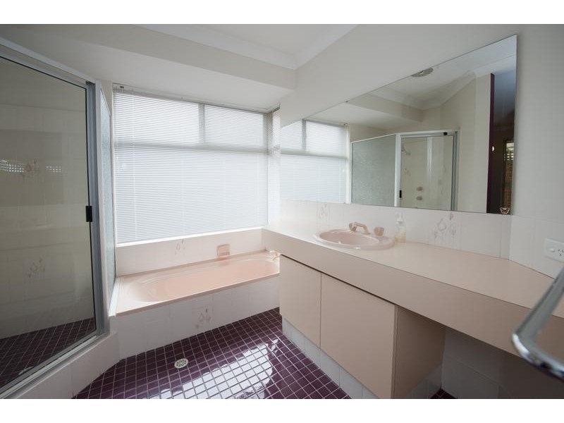 2 Ridley Court, Leeming WA 6149