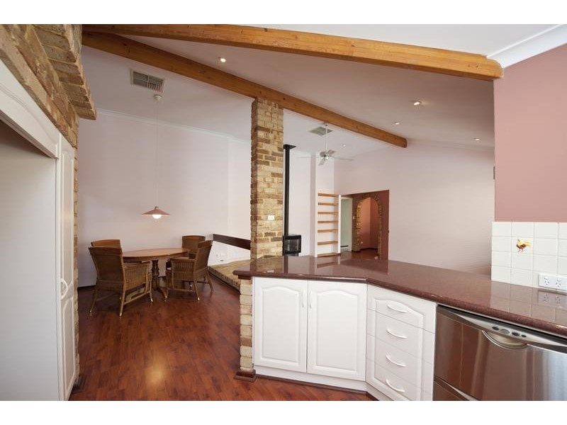 2 Ridley Court, Leeming WA 6149