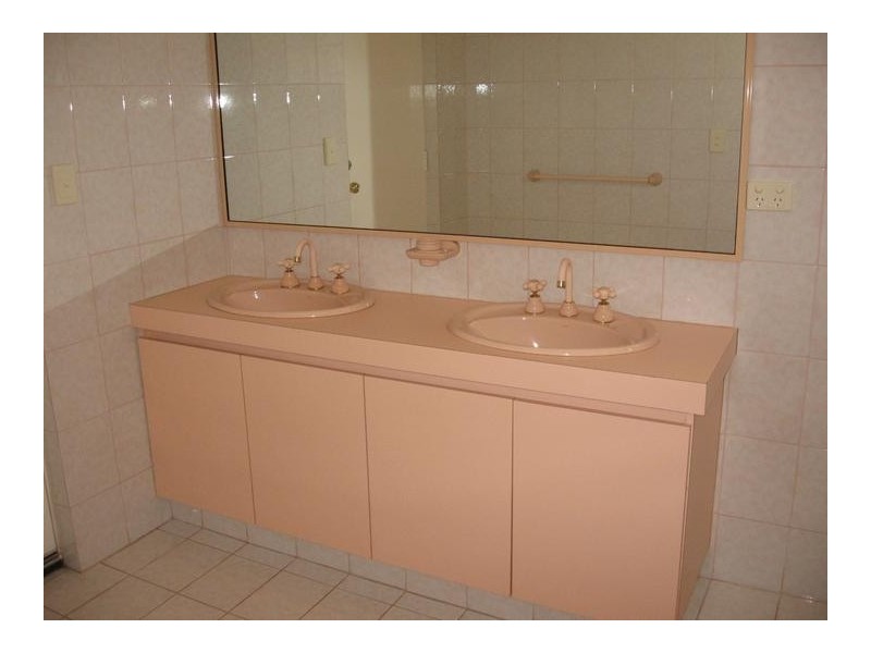 1 Brandwood Gardens, Leeming WA 6149