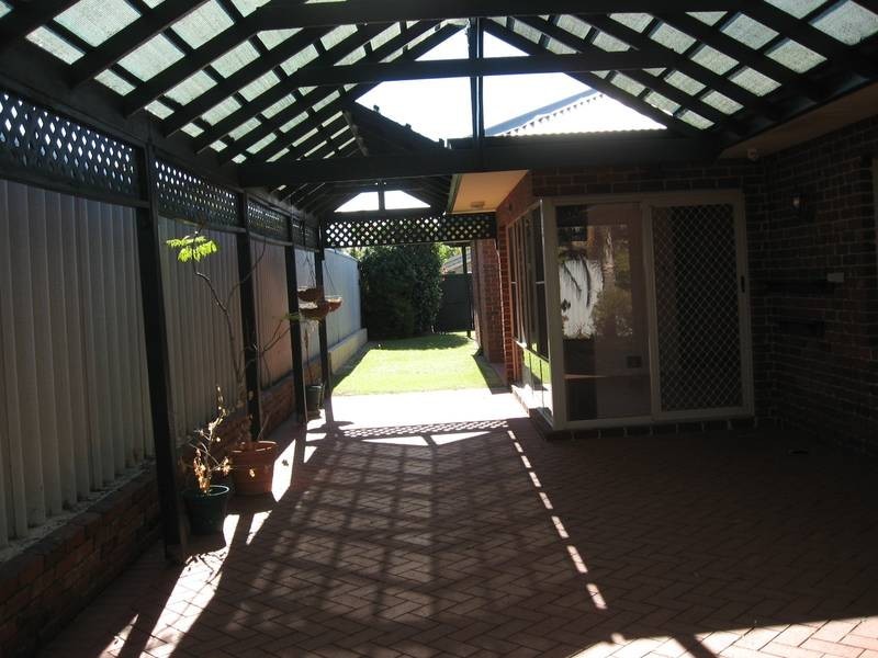 1 Brandwood Gardens, Leeming WA 6149