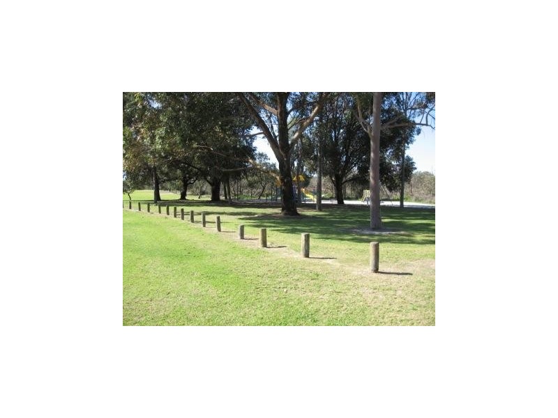 1 Brandwood Gardens, Leeming WA 6149