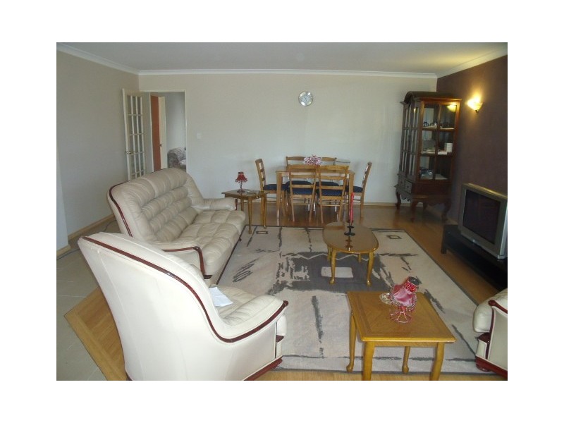 8 The Mews, Canning Vale WA 6155