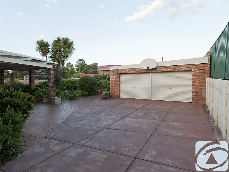 4 Rowley Place, Bull Creek WA 6149