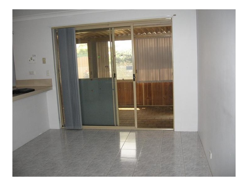4/5A Tarun Court, Cannington WA 6107