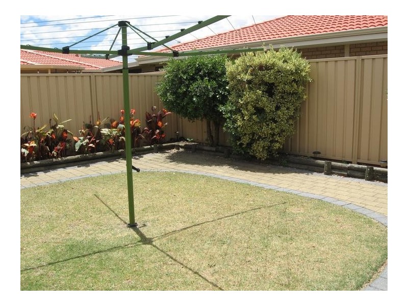 4/5A Tarun Court, Cannington WA 6107