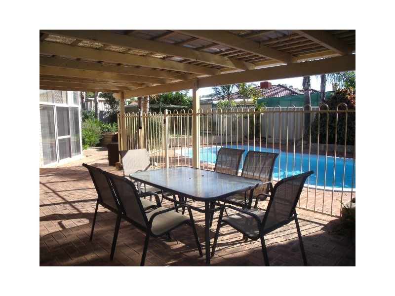 4 Mapstone Gardens, Murdoch WA 6150
