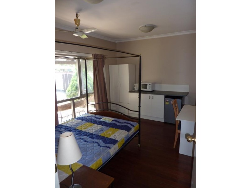86 Leach Highway-Bedroom 1, Wilson WA 6107