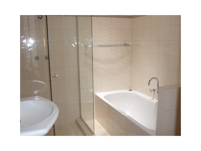 11 Gariver Street, Leeming WA 6149