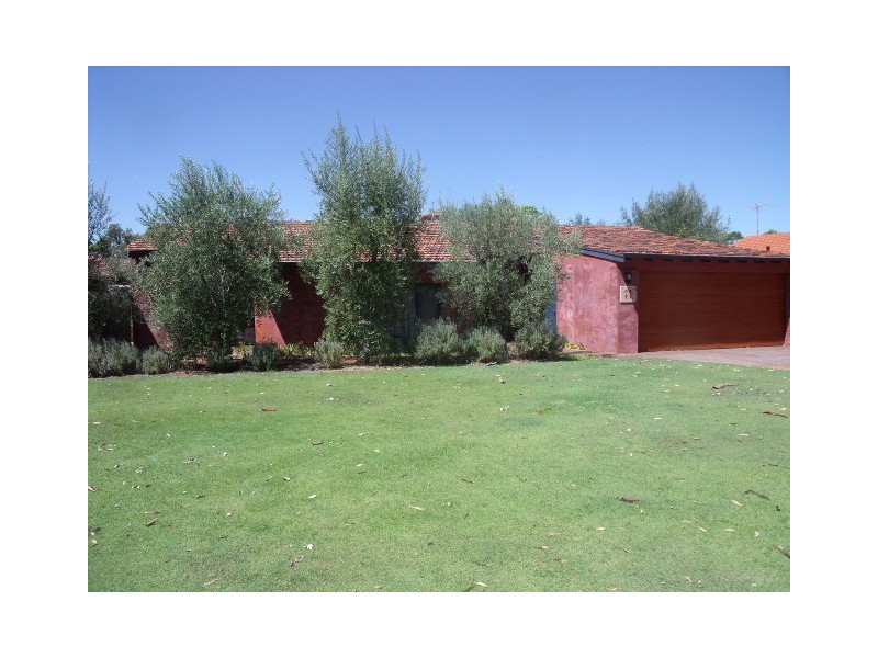11 Gariver Street, Leeming WA 6149