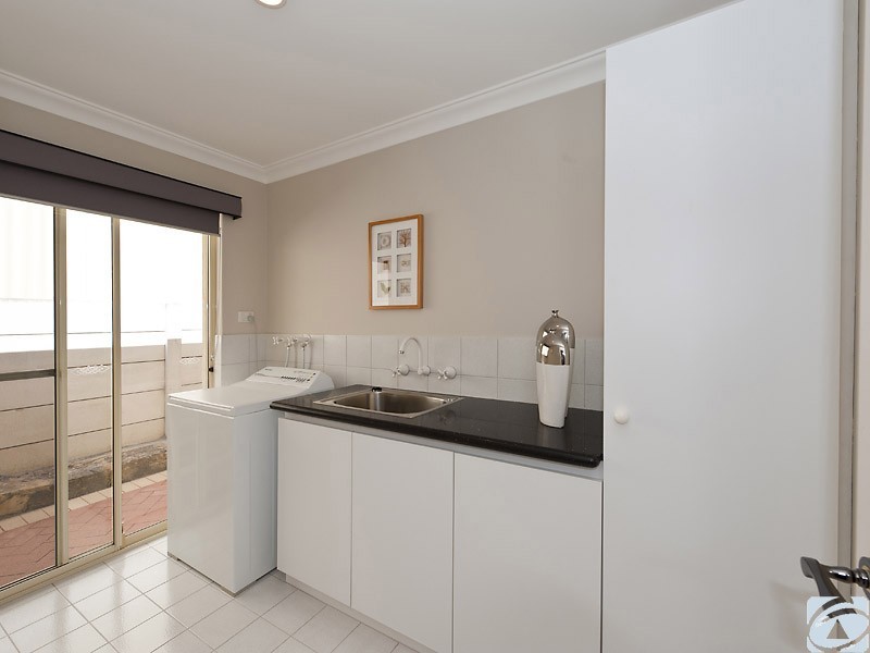 10 Carpenter Rise, Bull Creek WA 6149