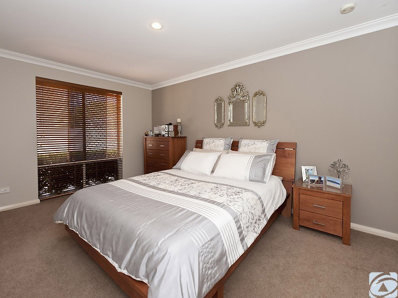 10 Carpenter Rise, Bull Creek WA 6149