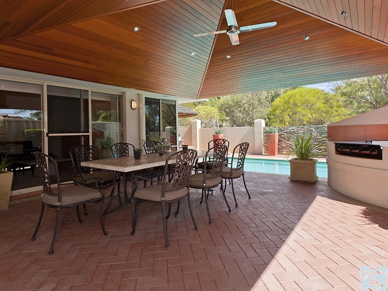 10 Carpenter Rise, Bull Creek WA 6149