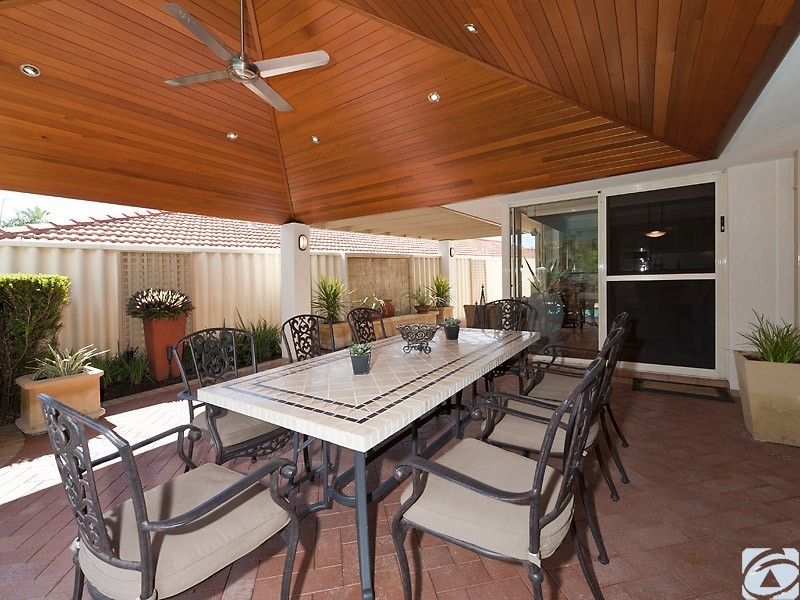 10 Carpenter Rise, Bull Creek WA 6149