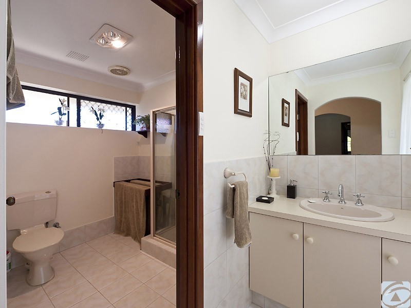 29 Hogarth Way, Bateman WA 6150