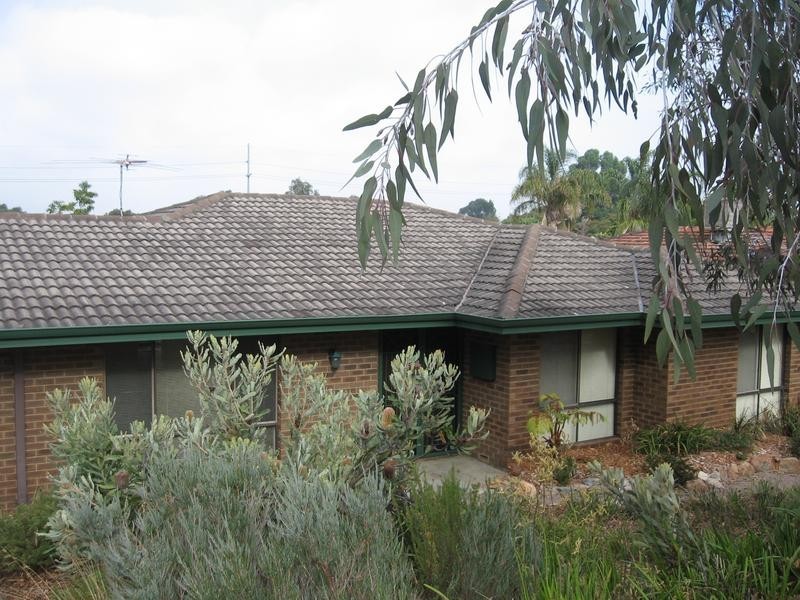 18 Broadhurst Crescent, Bateman WA 6150