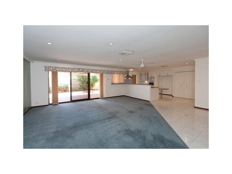 10 Clifford Way, Bull Creek WA 6149