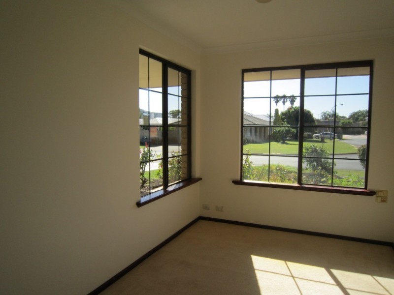 10 Clifford Way, Bull Creek WA 6149