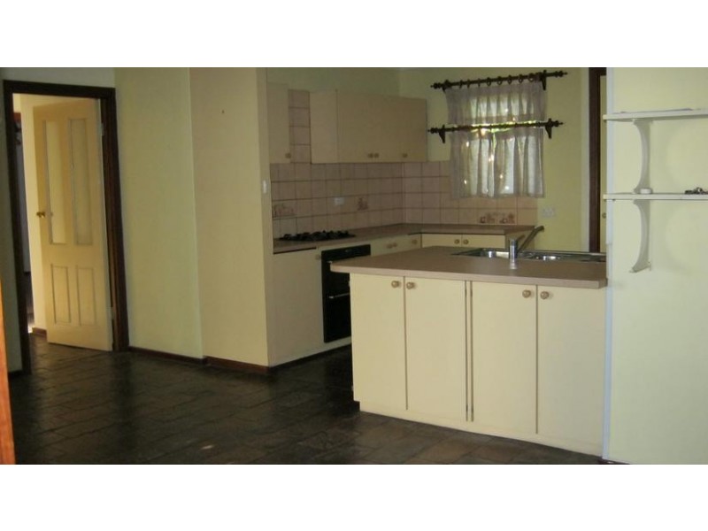 15 Caldecott Street, Thornlie WA 6108