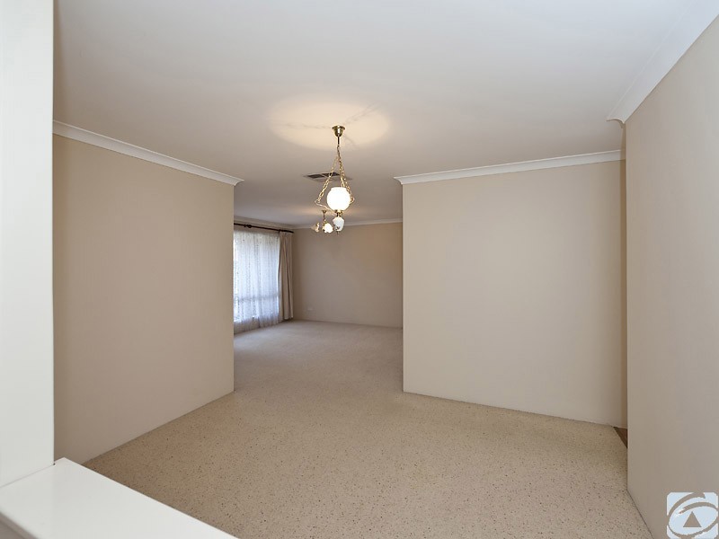 29 Sanderson Road, Bull Creek WA 6149
