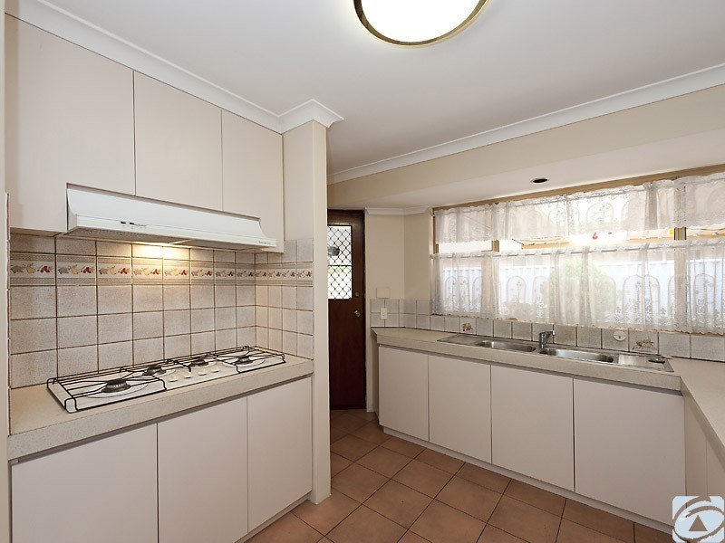 29 Sanderson Road, Bull Creek WA 6149