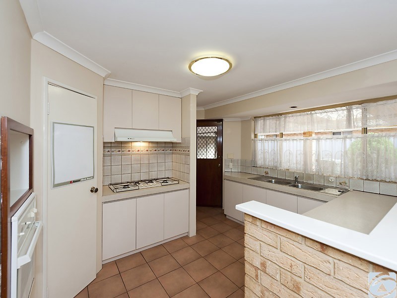 29 Sanderson Road, Bull Creek WA 6149