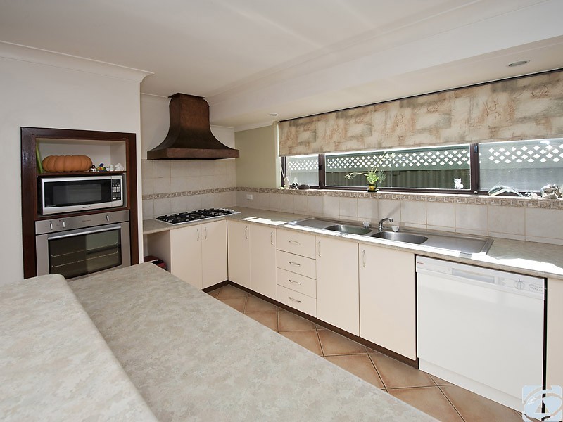 5 Leonard Place, Bull Creek WA 6149