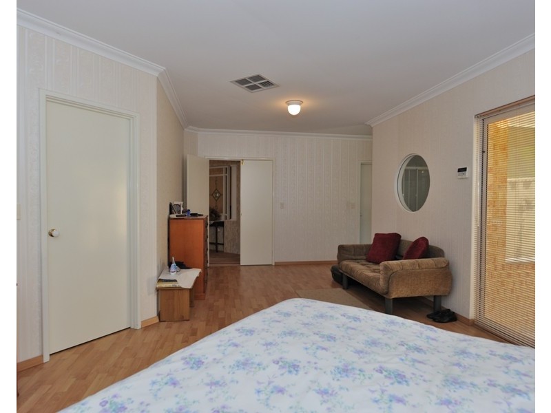 111 Beasley Road, Leeming WA 6149