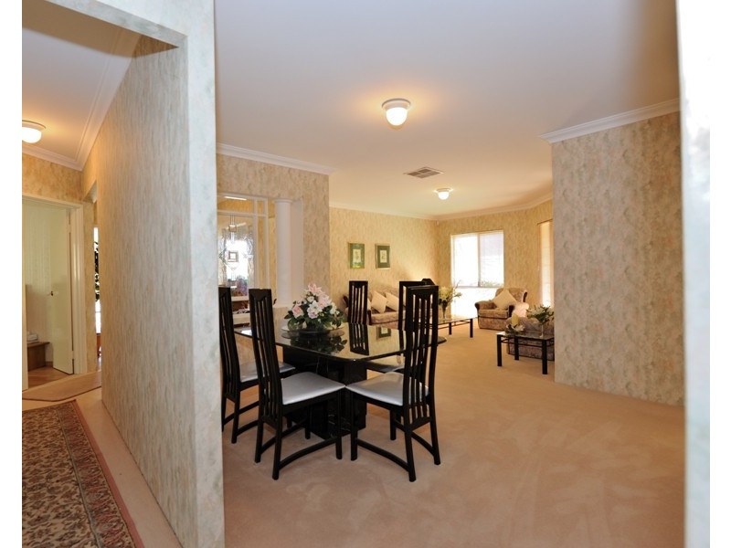 111 Beasley Road, Leeming WA 6149