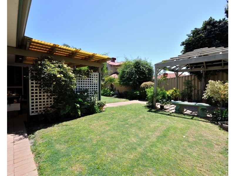 111 Beasley Road, Leeming WA 6149