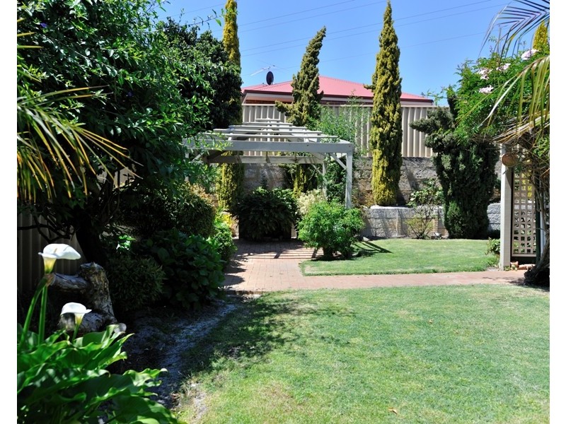 111 Beasley Road, Leeming WA 6149