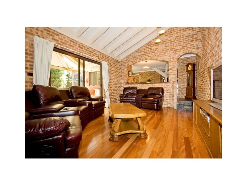 1 Tuxen Place, Bull Creek WA 6149