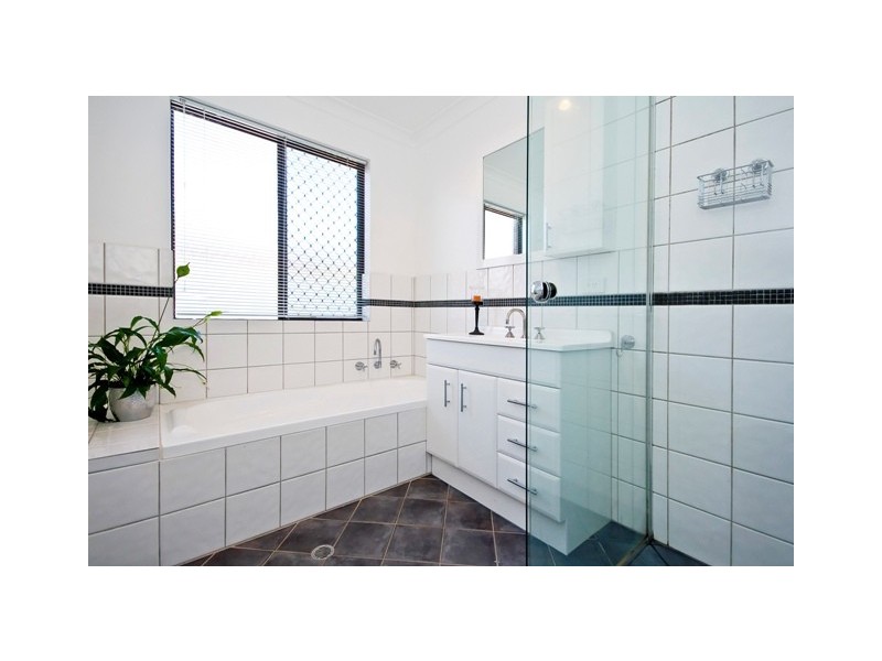 1 Tuxen Place, Bull Creek WA 6149